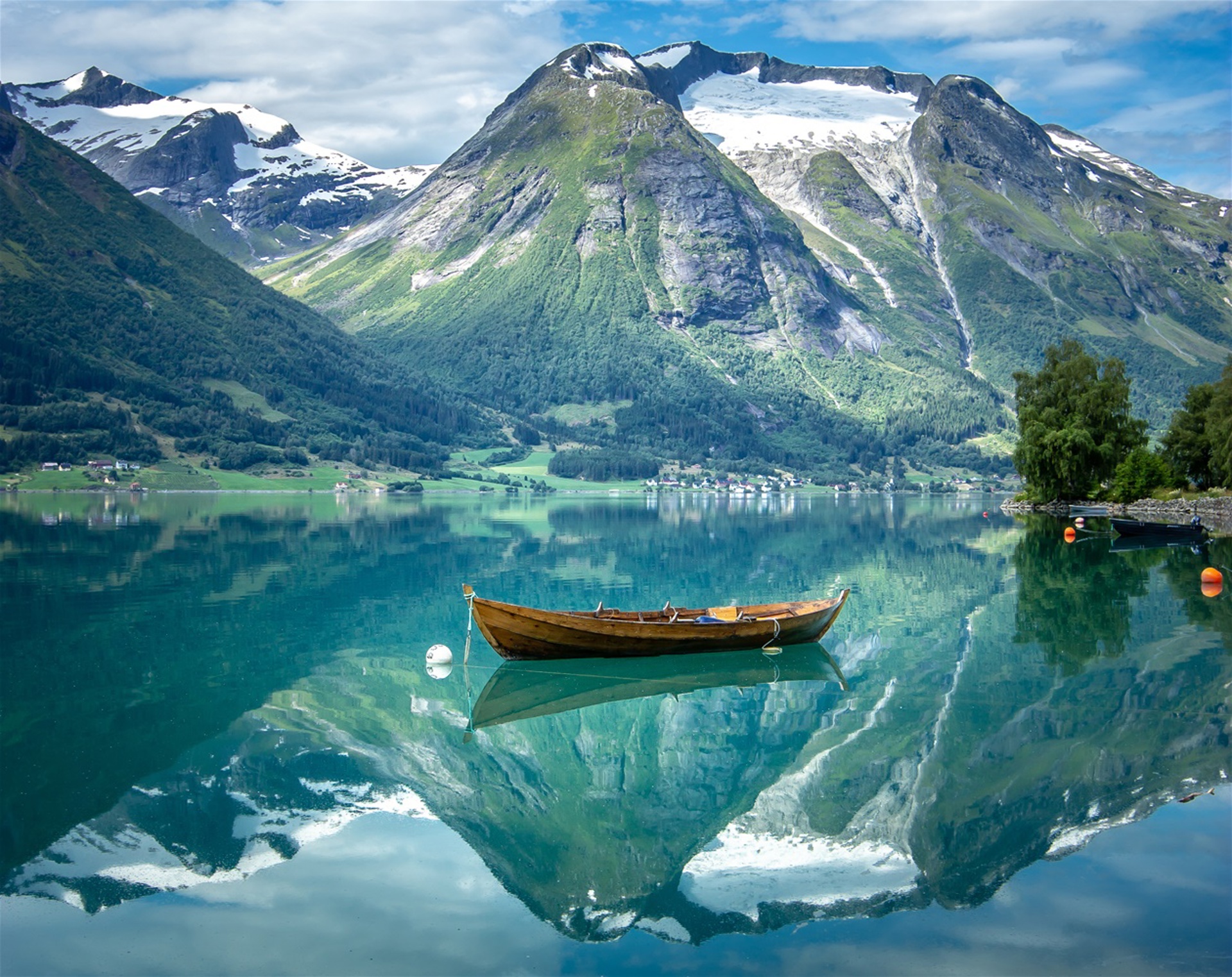 Idyllic scenery in Hjelle, Stryn, Norway. Reflections at its best
