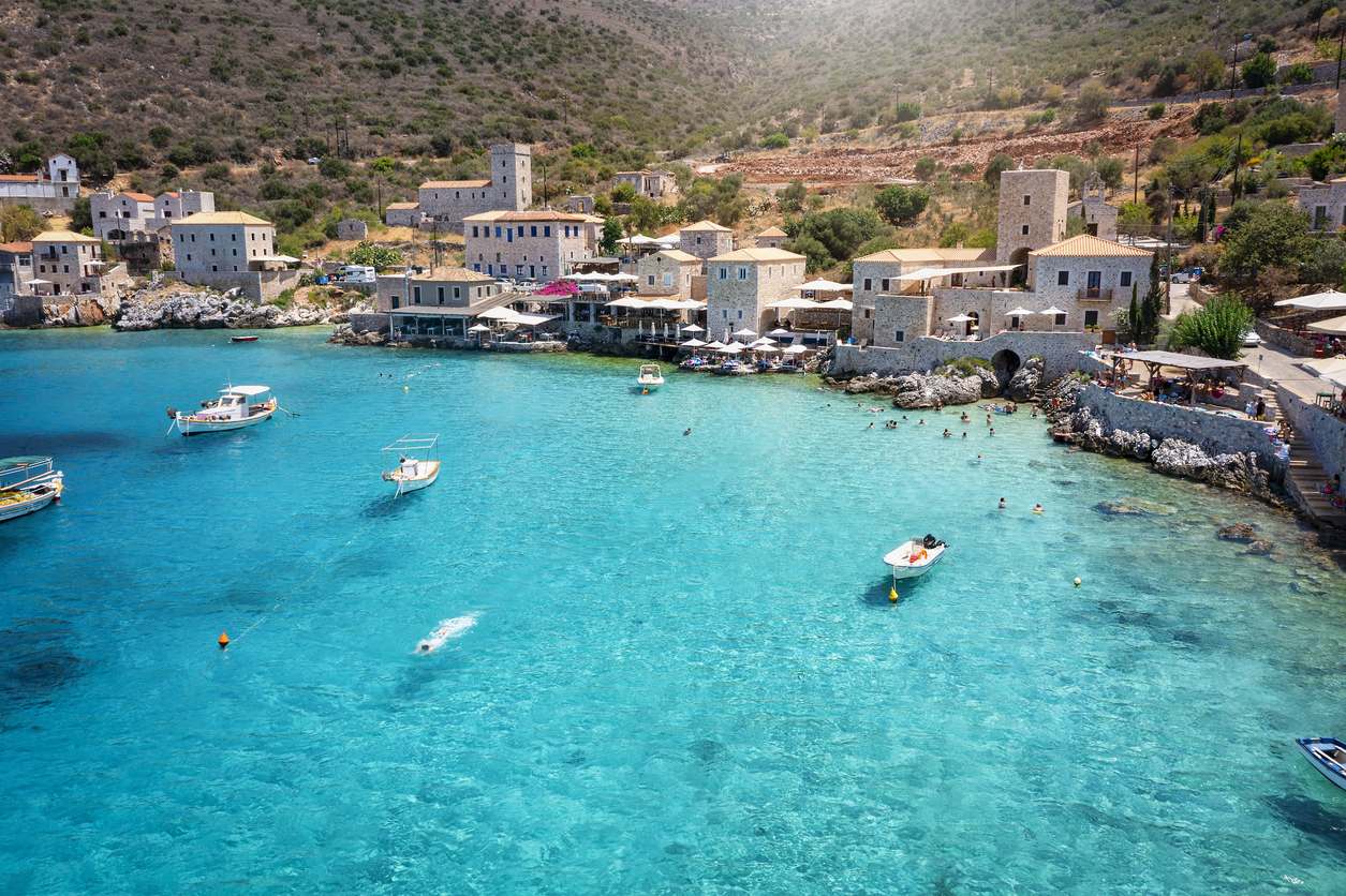 Η Μάνη και οι καστροπολιτείες της: Μια χώρα από πέτρα και υπερηφάνεια