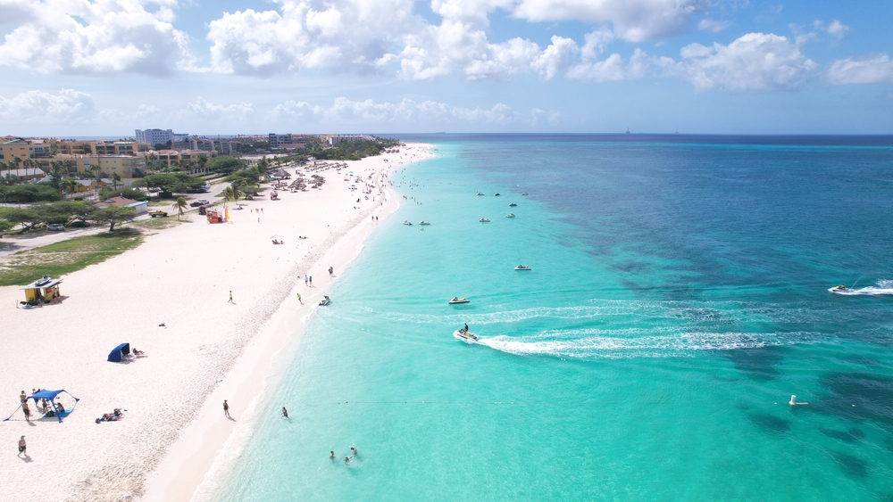 Αλλες εξωτικές παραλίες της Αρούμπα 