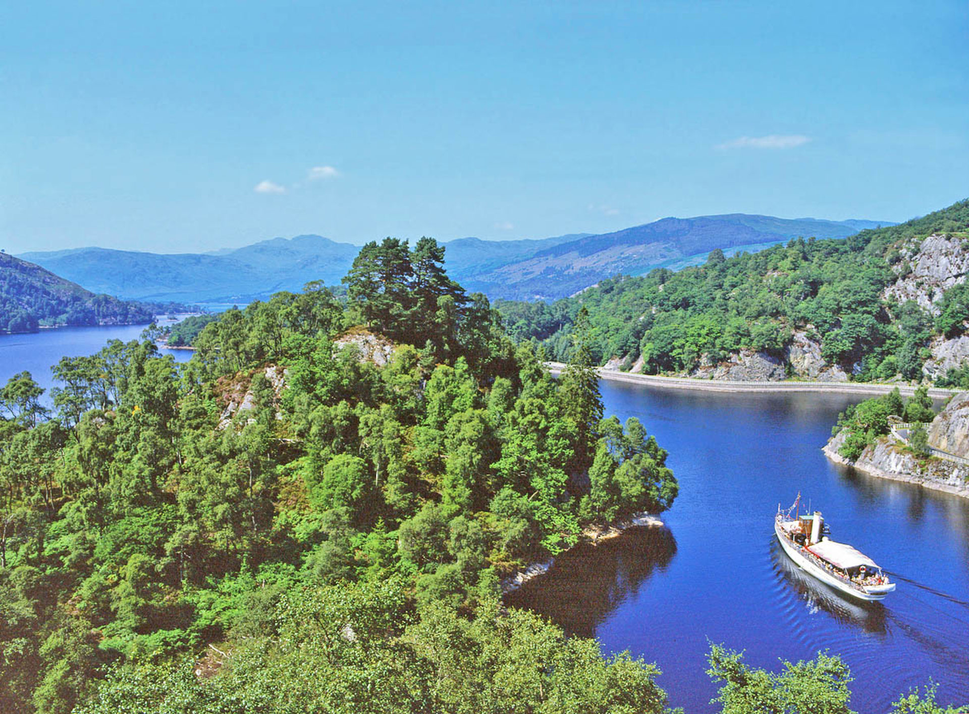 Η Λίμνη Κατρίν 