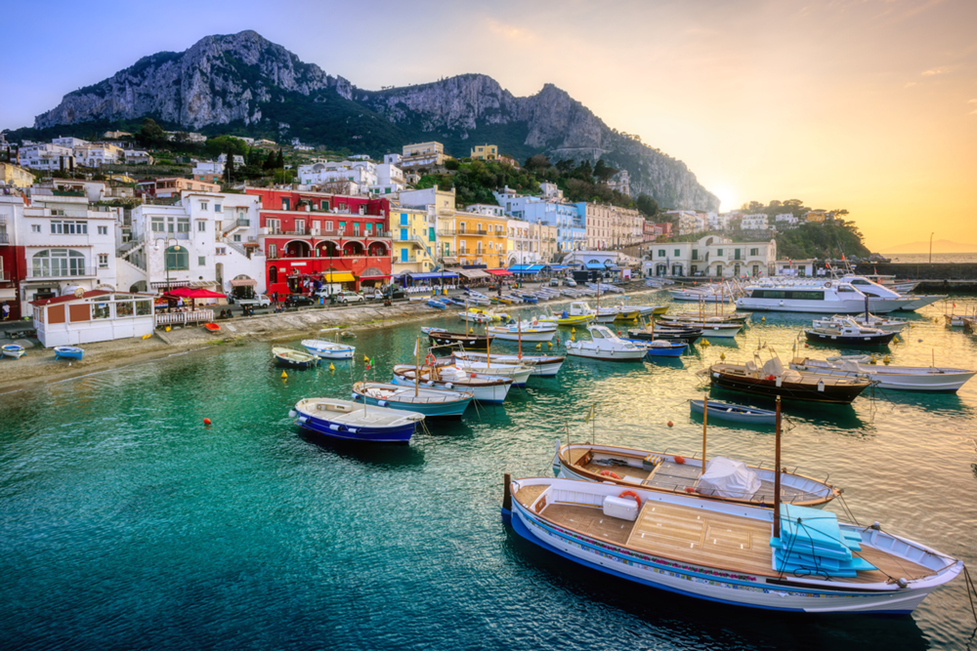 Νότια Ιταλία, νόλτσε βίτα και ταπεραμέντο (Νάπολι - Κάπρι - Κοστιέρα Αμαλφιτάνα)