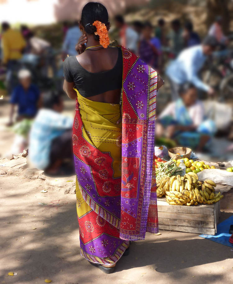 Eπισκέψεις στα υπαίθρια παζάρια 