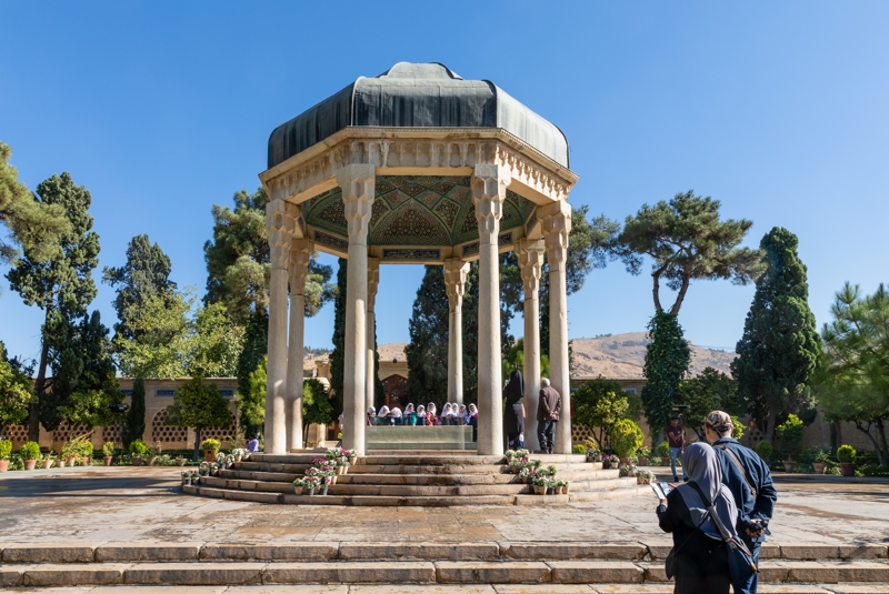 Μαυσωλεία των ποιητών Χαφέζ και Σααδή