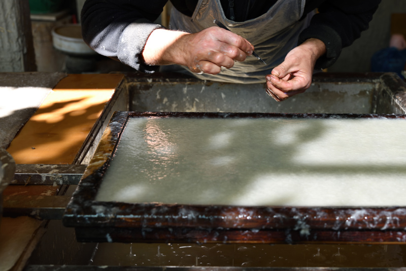 Η παράδοση του Μεταξόχαρτου