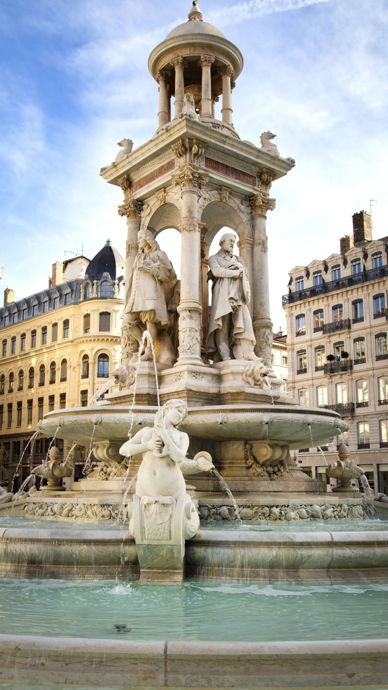 Τρεις διανυκτερεύσεις στην ακριβή Λυών 