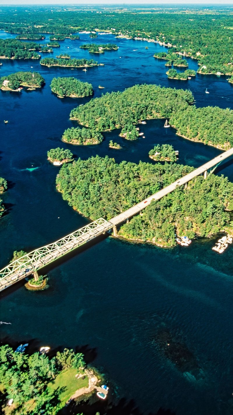 Κρουαζιέρα στην περιοχή των Χιλίων Νησιών