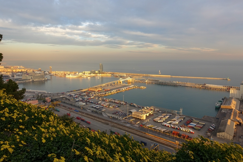 Η θέα από τον λόφο Μοντζουίκ