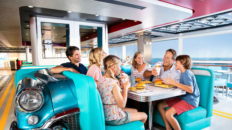 To κρουαζιερόπλοιο Norwegian Epic