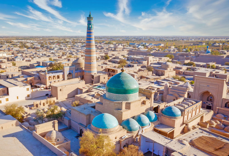 Θα ξεναγηθούμε στη Χίβα 