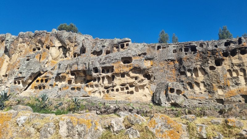 Ανακαλύπτουμε τη νεκρόπολη του Οτούζκο