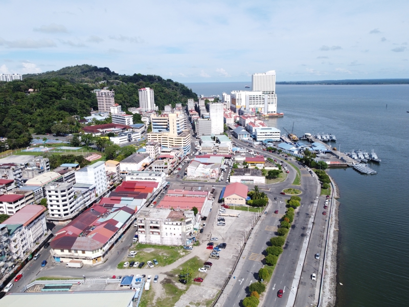 ΚΟΥΑΛΑ ΛΟΥΜΠΟΥΡ – ΠΤΗΣΗ ΓΙΑ ΣΑΝΤΑΚΑΝ  (Ξενάγηση)