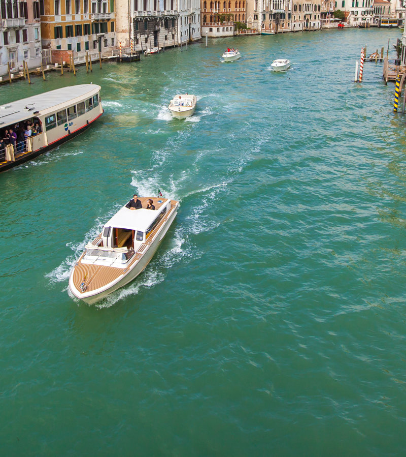 Μοναδικές εμπειρίες με το Versus