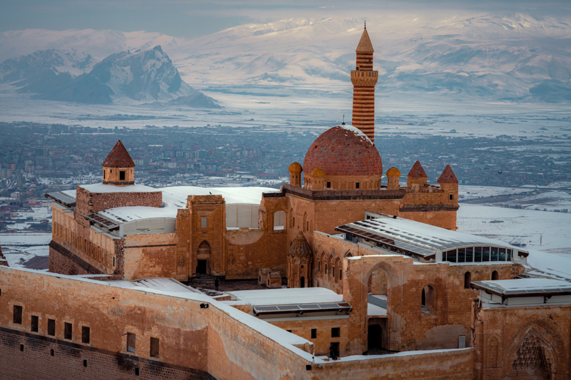 Καρς – Ντογκουμπεϊγιαζίτ – Βαν 