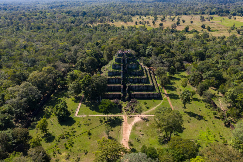 Πυραμίδα Πρασάτ Τομ, Κοχ Κερ