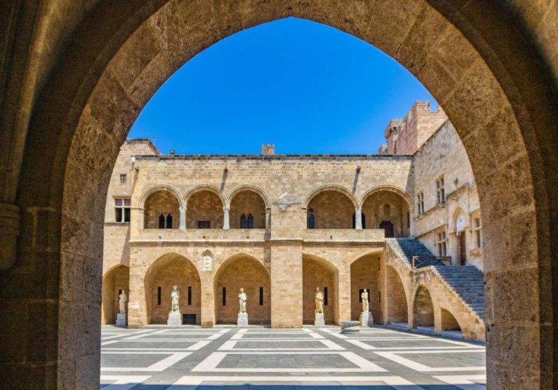 Παλάτι Μεγάλου Μαγίστρου, Παλιά Πόλη της Ρόδου 