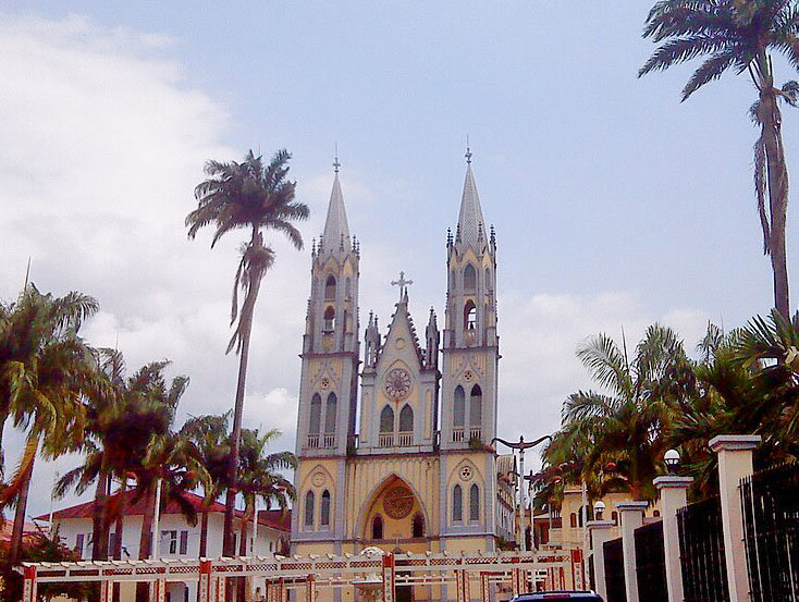 ΜΑΛΑΜΠΟ: Μπατέτε, Λούμπα & Παραλία