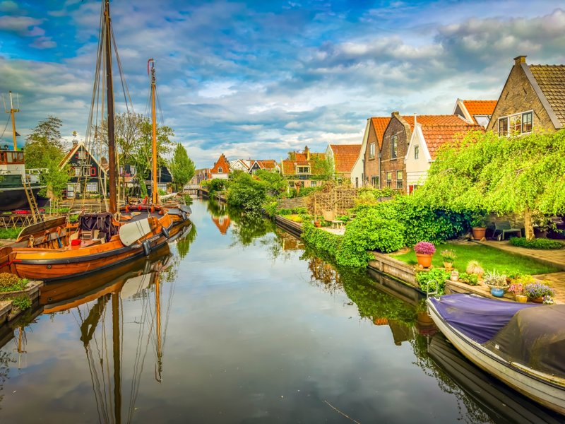 Το γραφικό και ιστορικό  Ένταμ