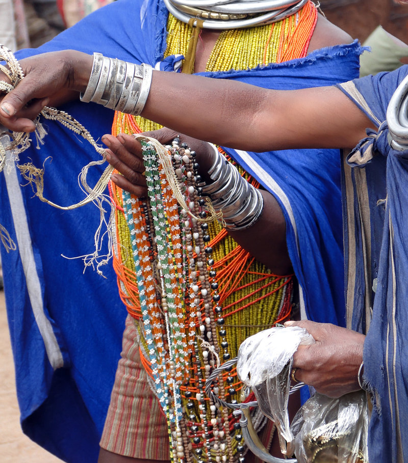 Γνωριμία με τοπικές φυλές Ορίσα