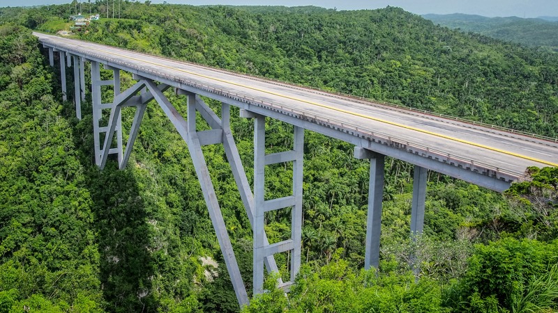 ΒΑΡΑΔΕΡΟ – ΑΒΑΝΑ – ΠΤΗΣΗ ΓΙΑ ΑΘΗΝΑ/ΘΕΣΣΑΛΟΝΙΚΗ/ΛΑΡΝΑΚΑ 
