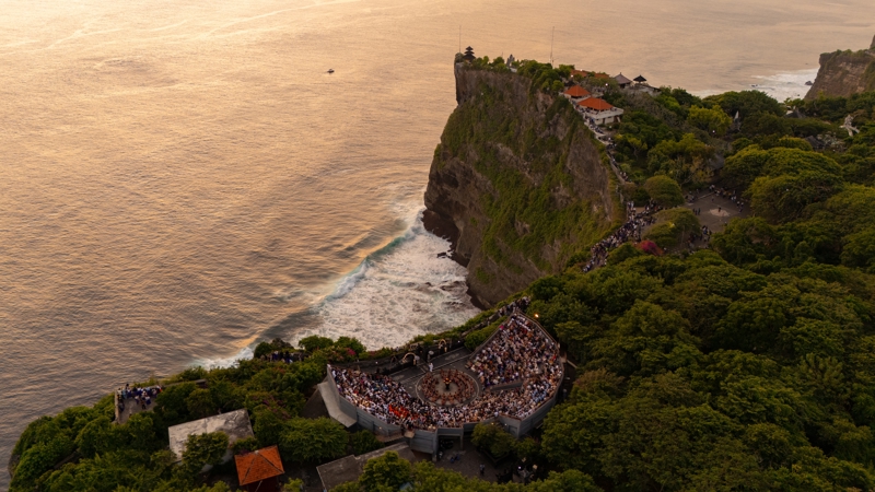 ΜΠΑΛΙ: ξενάγηση Lempuyang ,παλάτι του νερού Tirta Gannga, καταρράκτης Tegenungan