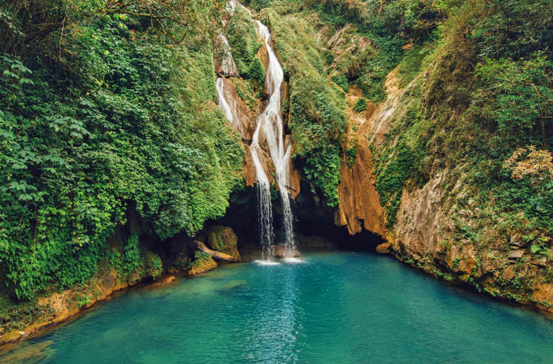 Kαταρράκτης Vega Grande, εθνικός δρυμός Topes de Collantes 