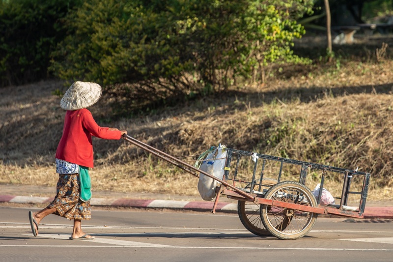 Η γραφική πόλη Πακσέ