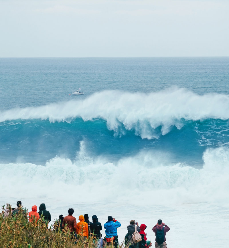 Τα κύματα της Ναζαρέ και τα ρεκόρ Γκίνες! 