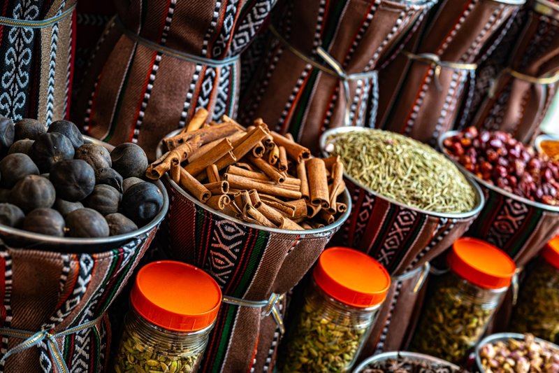 Τα περίφημα μπαχαρικά του Ομάν που πωλούνται στα σουκ