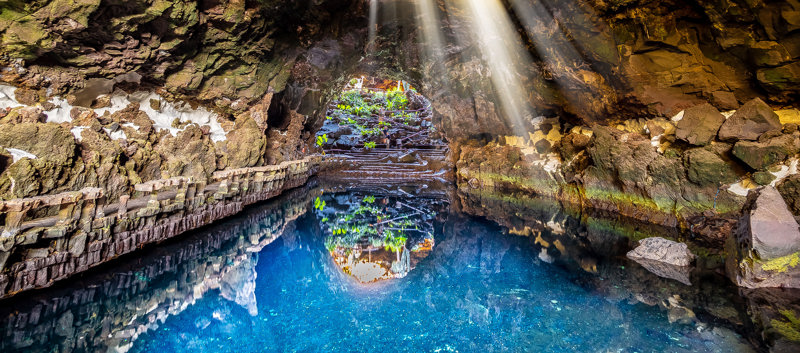 Tα σπήλαια Jameos del Agua