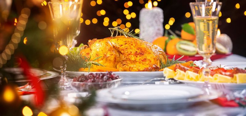 Χριστουγεννιάτικα κάλαντα και παραδοσιακό δείπνο στο Σιμπιέλ