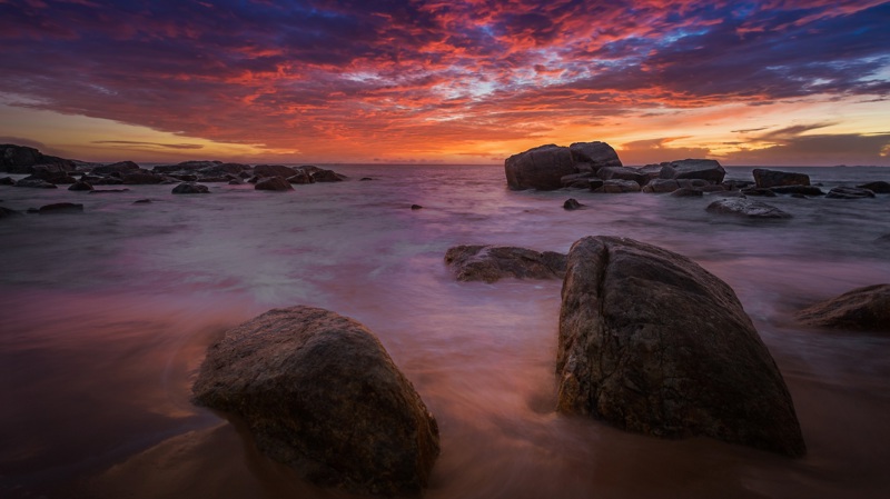 ΒΑΣΚΑΝΤΟΥΒΑ (παραλίες της Μπερουβέλα) – ΚΟΛΟΜΠΟ (ξενάγηση)