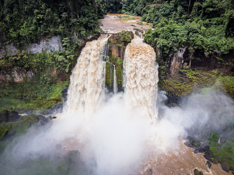 Οι καταρράκτες Εκον Ναμ 