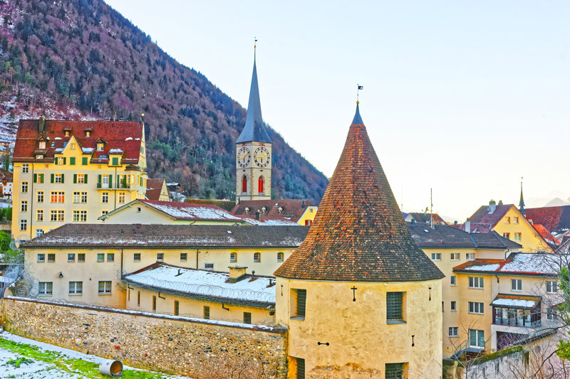 Επίσκεψη στη μεσαιωνική Χουρ 