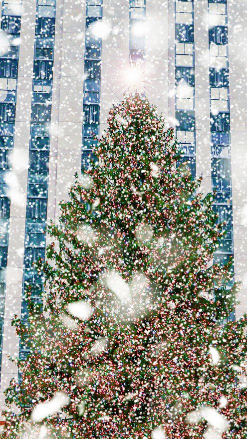 Τρεις ξεναγήσεις στη γιορτινή μητρόπολη!