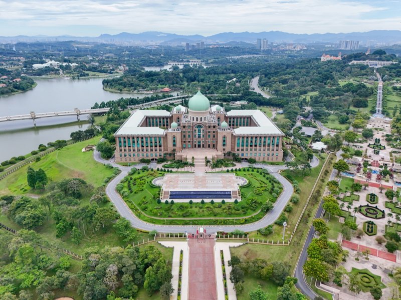 Kάνουμε εκδρομή στην πανέμορφη Πουρατζάγια 