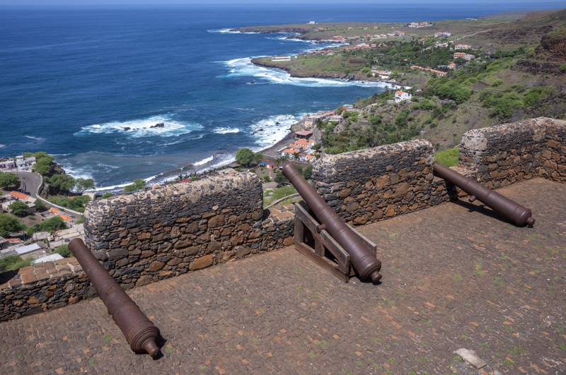 ΠΟΝΤΑ ΝΤΕΛΓΚΑΔΑ: ΕΚΔΡΟΜΗ ΣΤΗ ΛΑΓΚΟΑ ΝΤΟ ΦΟΓΚΟ – πτήση επιστροφής