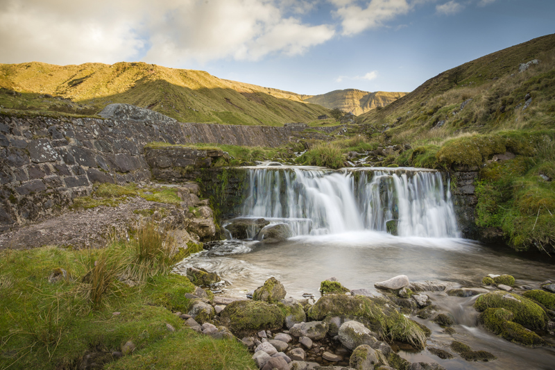 ΤΣΕΣΤΕΡ – ΕΘΝΙΚΟ ΠΑΡΚΟ ΜΠΡΕΚΟΝ  ΜΠΙΚΟΝΣ – ΕΘΝΙΚΟ ΜΟΥΣΕΙΟ ΑΝΘΡΑΚΑ ΜΠΙΓΚ ΠΙΤ –  ΚΑΡΝΤΙΦ (περιήγηση)