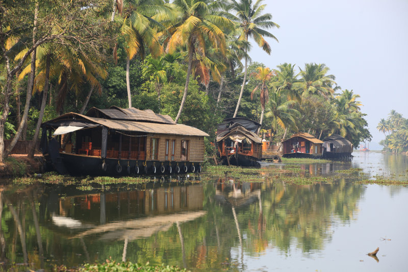 Διανυκτέρευση στη γραφική πόλη Κουμαρακόμ