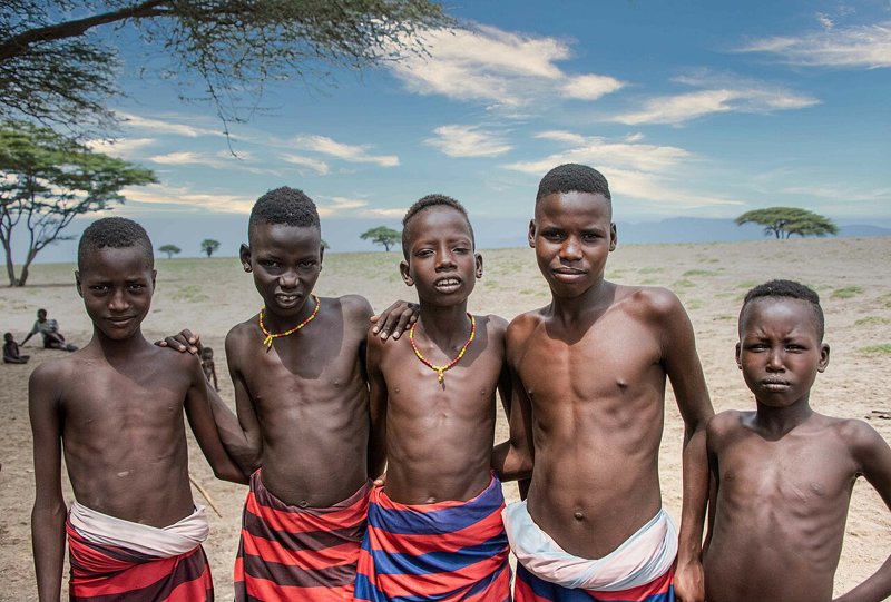 Φυλή Ντασάνα, Ομοράτε
