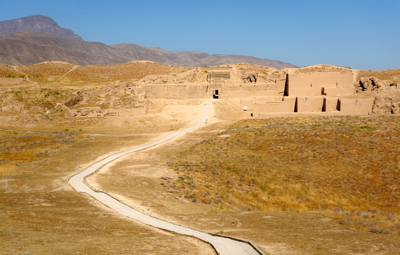 Ξενάγηση στην αρχαία Νίσα