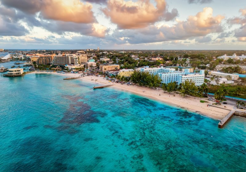 Το πολυσύχναστο και εντυπωσιακό Νασσάου 