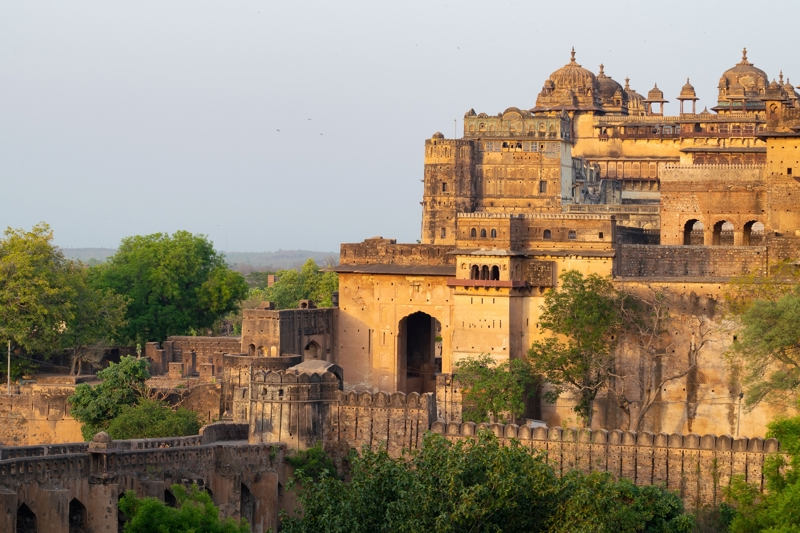 ΚΑΤΖΟΥΡΑΧΟ – ΟΡΤΣΑ – ΤΖΑΝΣΙ (διαδρομή με τρένο) – ΑΓΚΡΑ  