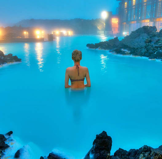 Ιαματικό μπάνιο στη Blue Lagoon