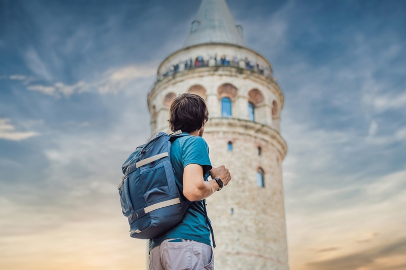 Περιπατητική ξενάγηση στο Μπέιογλου (Beyoglou) στο Πέρα, στον Πύργο του Γαλατά, Κρουαζιέρα στον Βόσπορο, Αιγυπτιακή Αγορά των μπαχαρικών, Kucuk Pazari, τζαμί του Rustem Pasa 