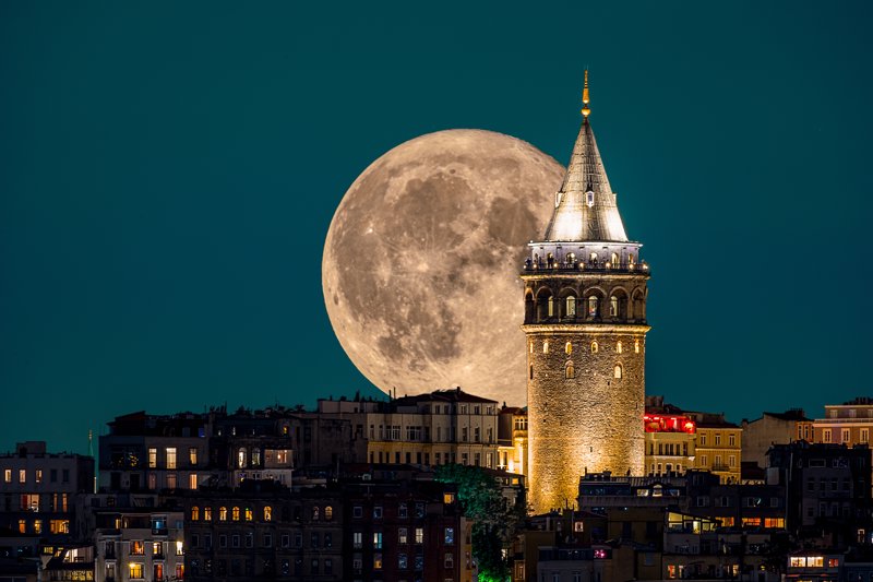 Μία πόλη γεμάτη θρύλους, ιστορία και ποίηση