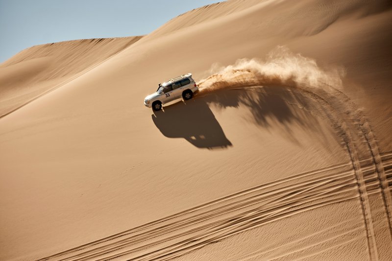 ΜΟΥΣΚΑΤ – WADI BENI KHALID – WAHIBA SANDS: Βόλτα στους αμμόλοφους με 4x4 & διανυκτέρευση στην έρημο