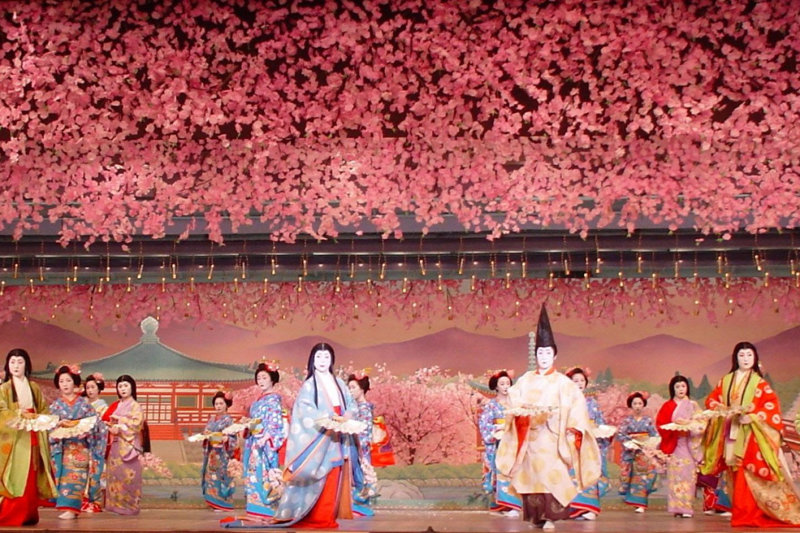 Δείτε μια παράσταση μάικο 