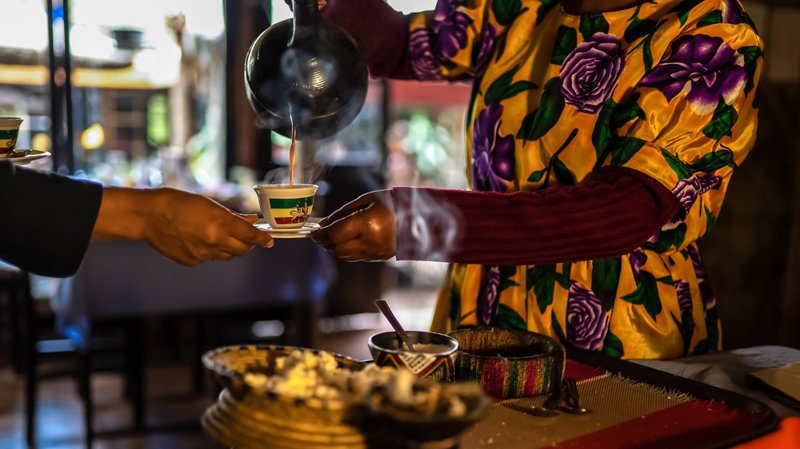 Η παραδοσιακή τελετή του καφέ 