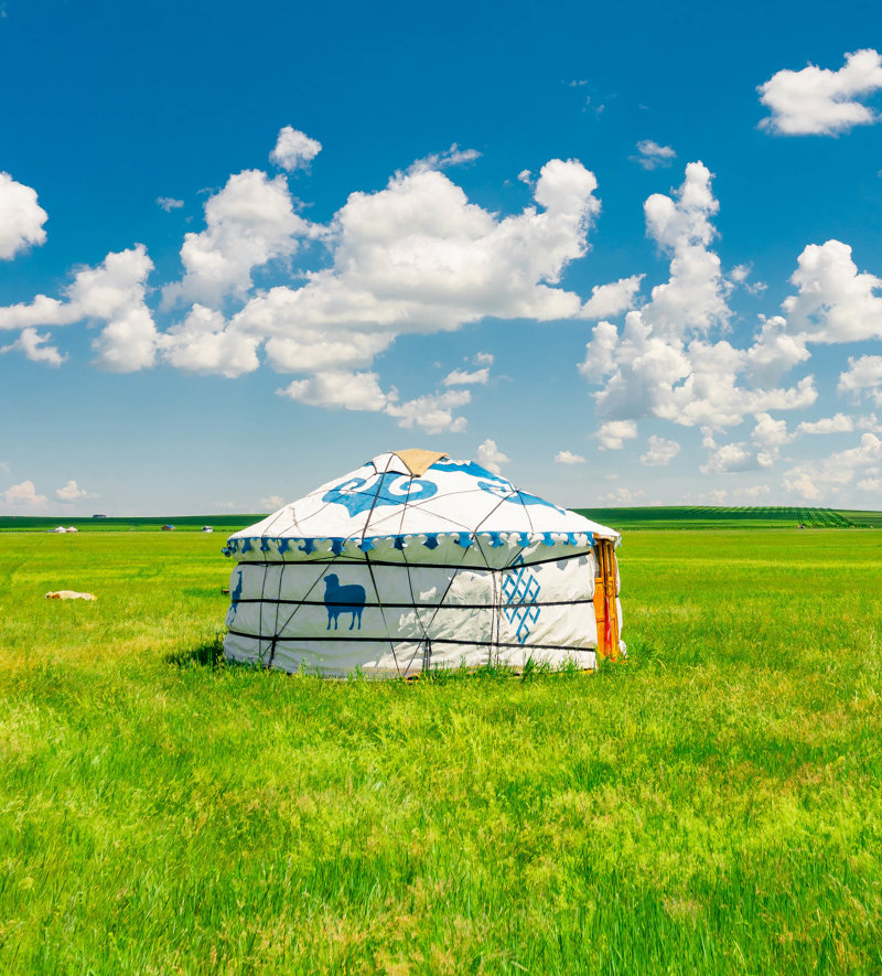 Θα διαμείνουμε σε γιούρτες 