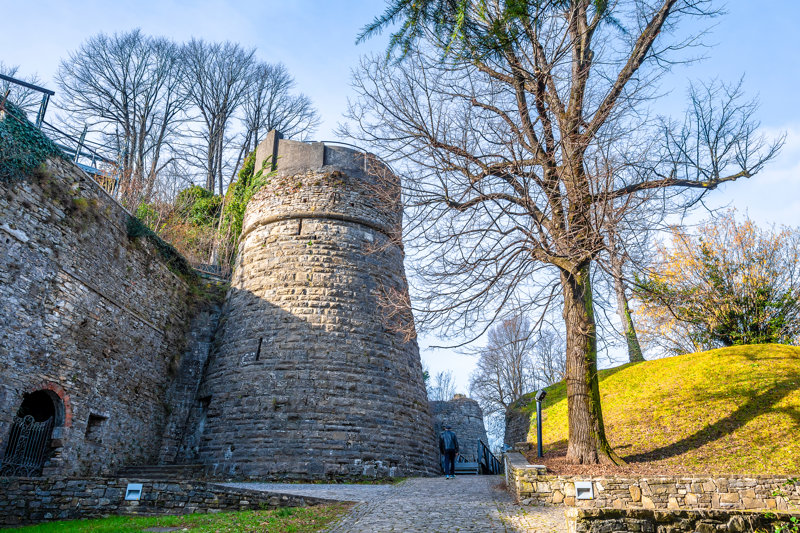Βόλτα με γραφικό οδοντωτό τρενάκι στο Μπέργκαμο